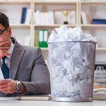 Ensemble salle de bain-Poubelle pédale 3L et brosse