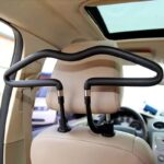 porte vêtement siège voiture standard